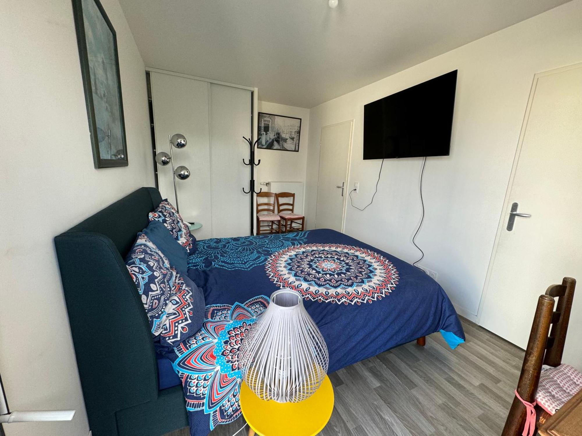 Grande Chambre 14 M2 Avec Salle De Bain Privative A Nanterre Prefecture Proche La Defense Arena Campus Sncf Et Paris Exterior foto